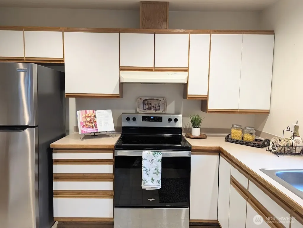 2007 99th Street E Tacoma WA 98445