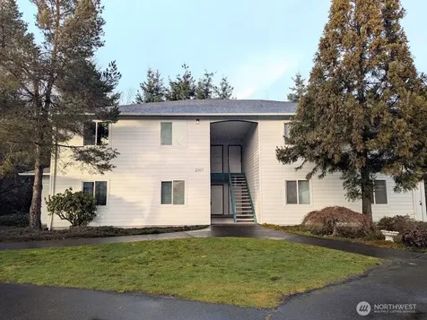 2007 99th Street E Tacoma WA 98445