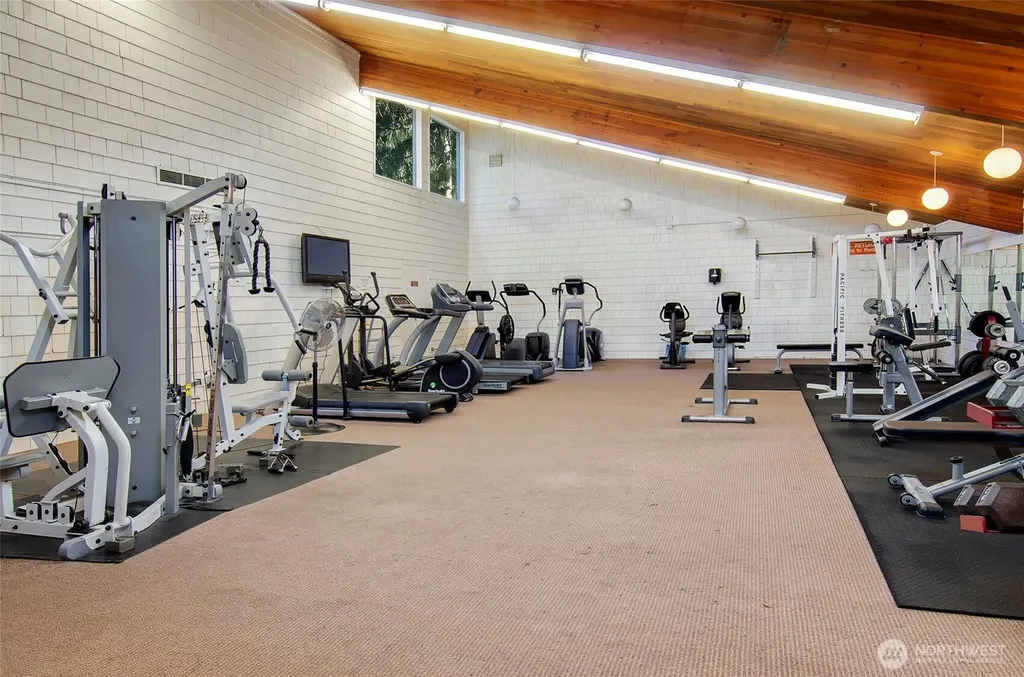 13832 66th Street NE Redmond WA 98052