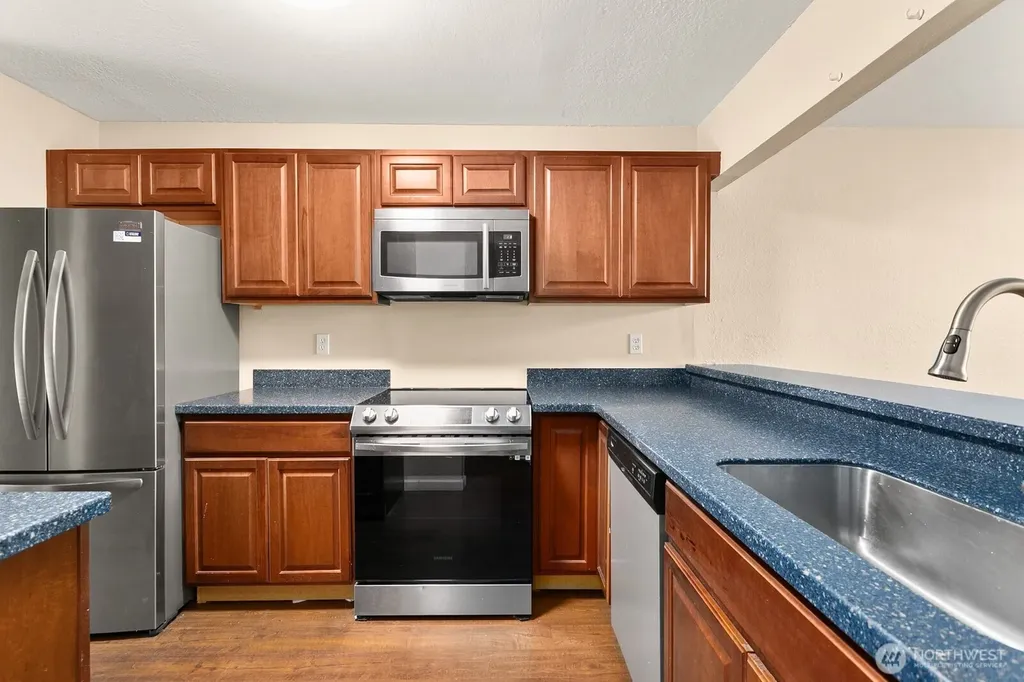 13832 66th Street NE Redmond WA 98052