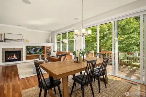 24253 NE Vine Maple Way Redmond WA 98053