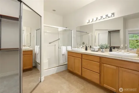 24253 NE Vine Maple Way Redmond WA 98053