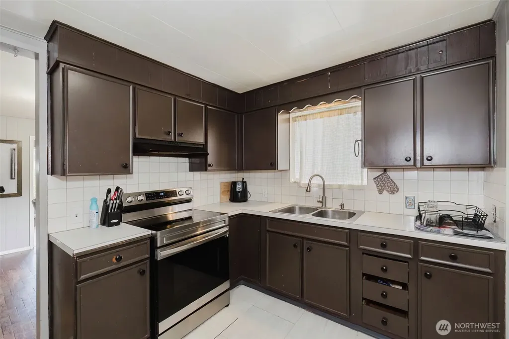 3190 Bartolatz Road W Bremerton WA 98312