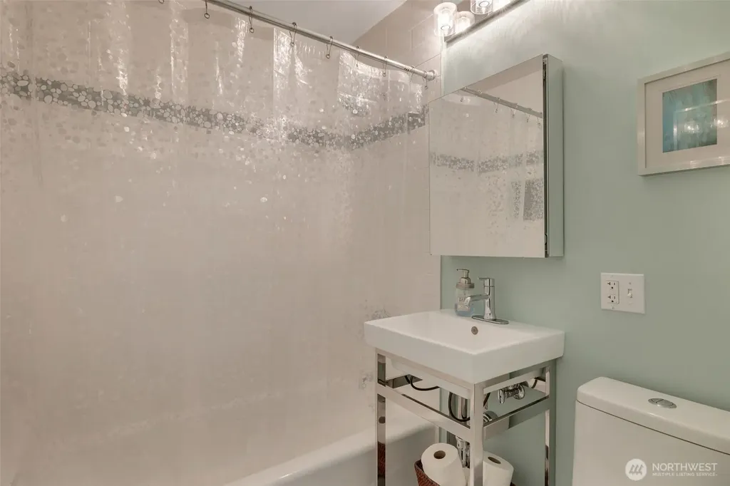 3802 NE 90th Street Seattle WA 98115