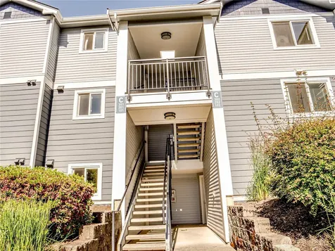 250 NW Dogwood Street Issaquah WA 98027