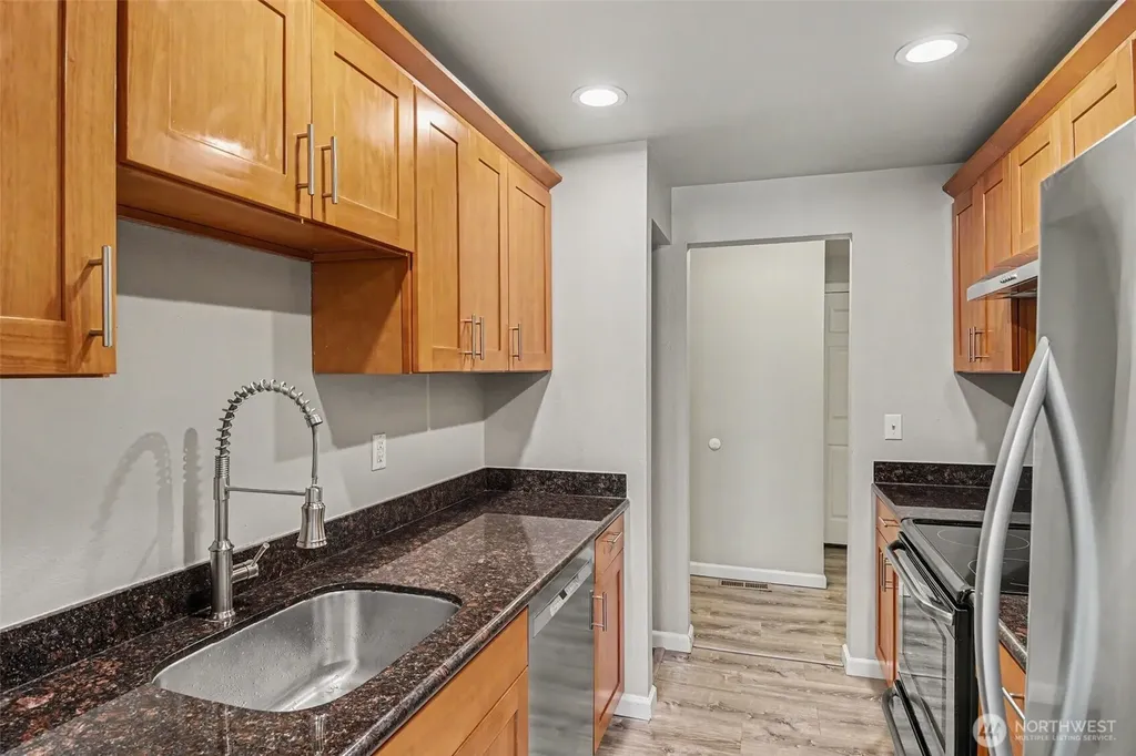 9905 NE 124 Street Kirkland WA 98034