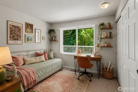 9905 NE 124 Street Kirkland WA 98034