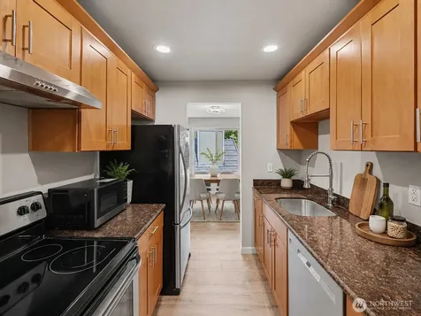 9905 NE 124 Street Kirkland WA 98034