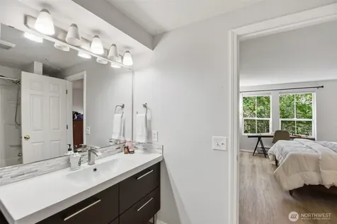 4423 249th Terrace SE Issaquah WA 98029
