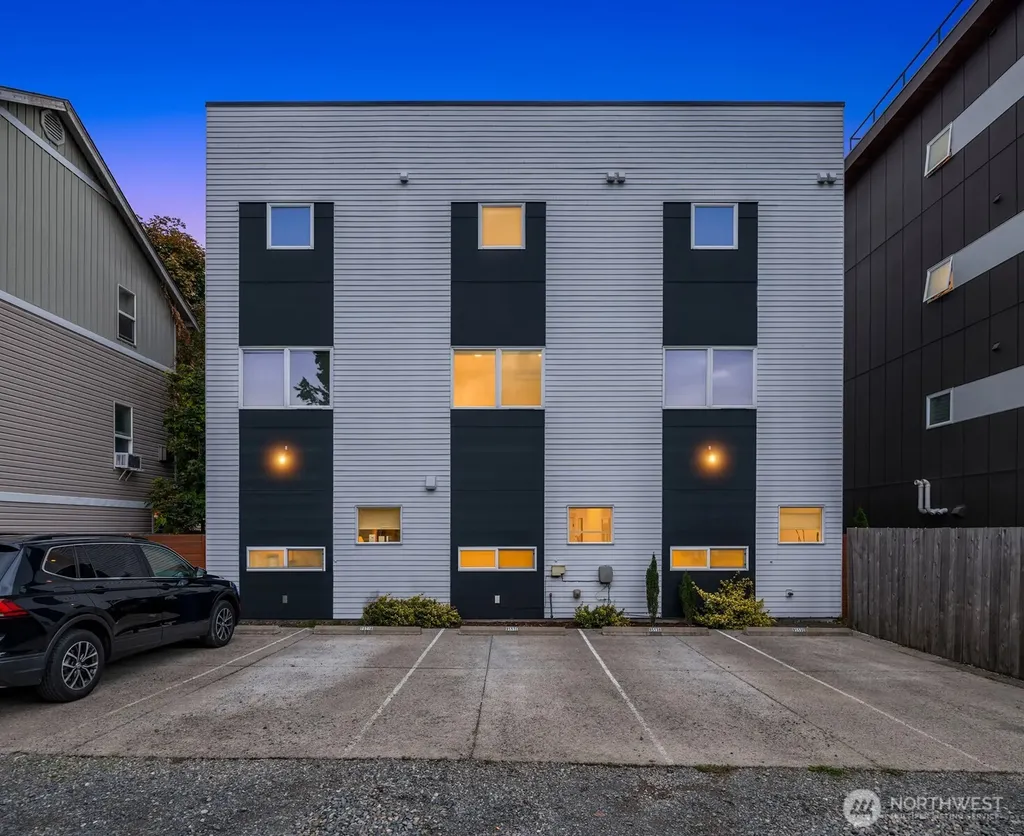 9553 Ashworth Avenue N Seattle WA 98103
