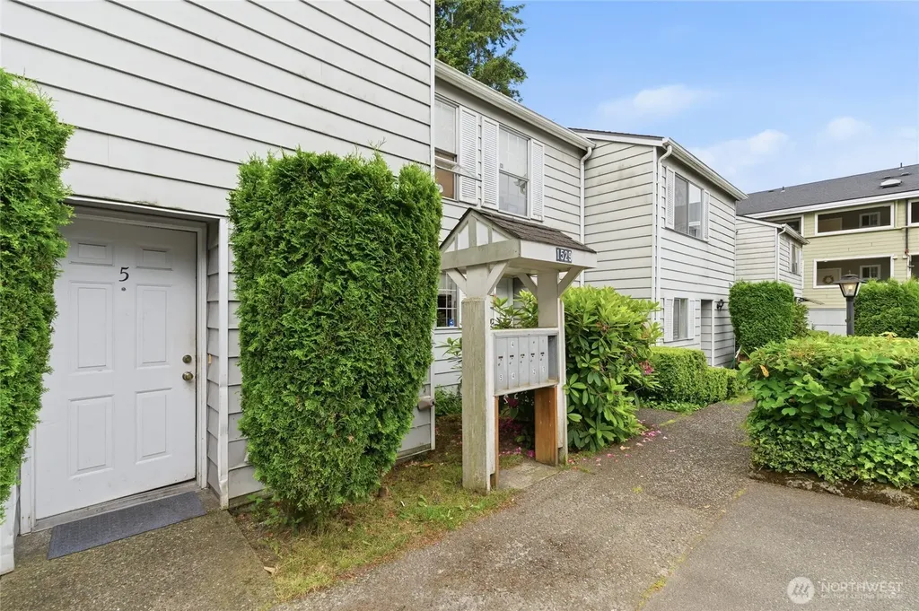 1529 NE 150th Street Shoreline WA 98155