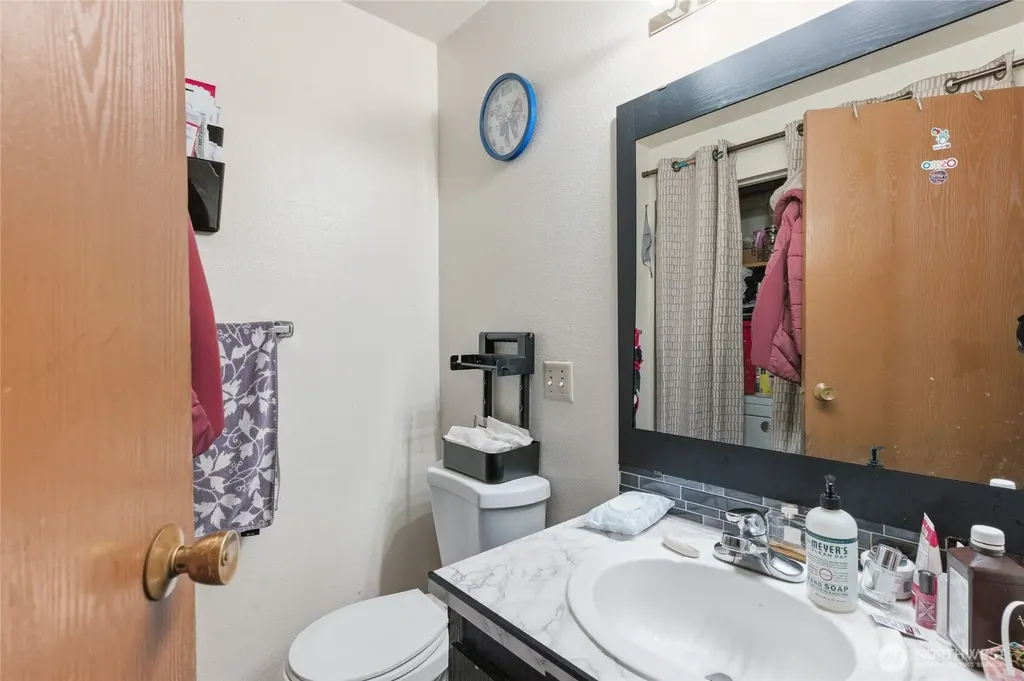 1529 NE 150th Street Shoreline WA 98155