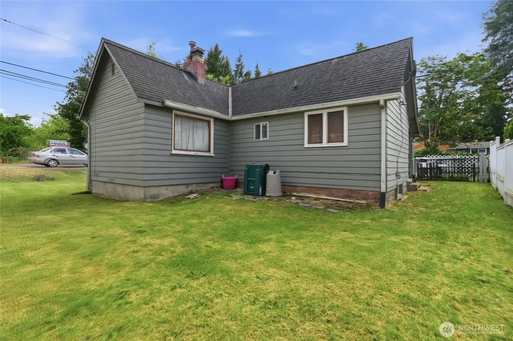 1529 NE 150th Street Shoreline WA 98155