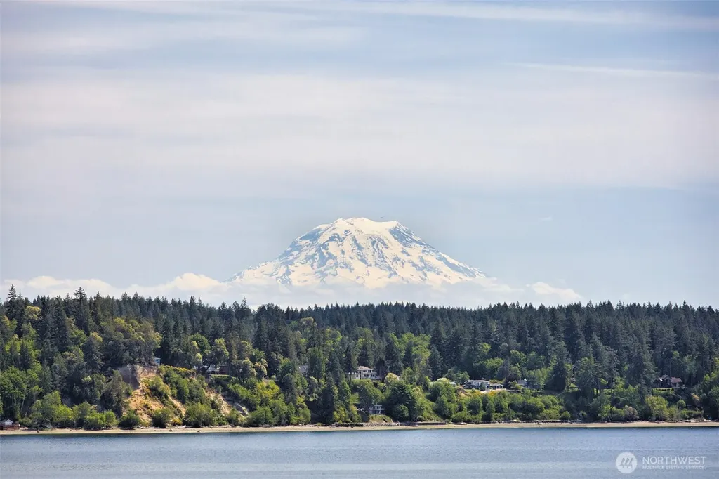 211 E Vineyard Crest Road Grapeview WA 98546