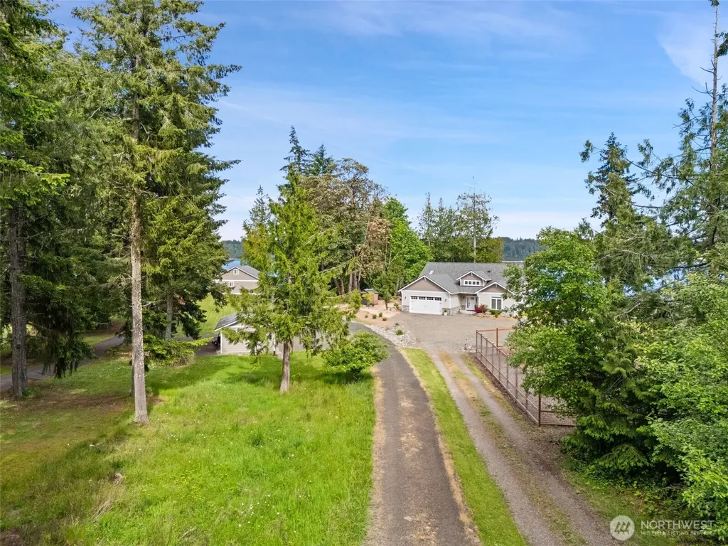 211 E Vineyard Crest Road Grapeview WA 98546