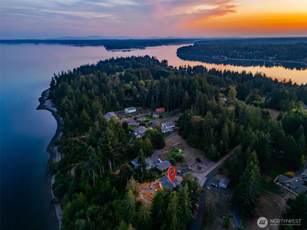 211 E Vineyard Crest Road Grapeview WA 98546