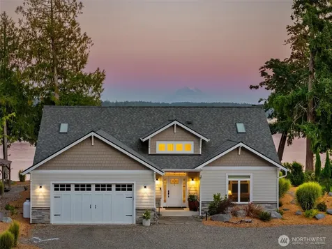 211 E Vineyard Crest Road Grapeview WA 98546