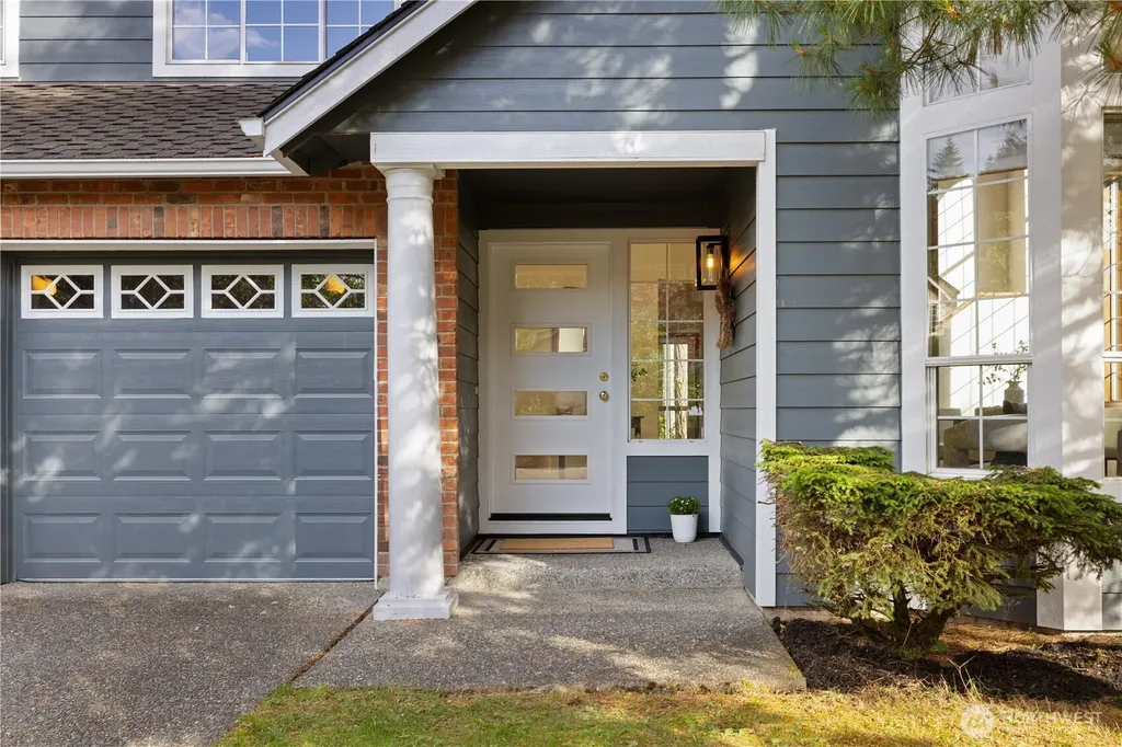 3736 248th Place SE Sammamish WA 98029