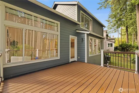 3736 248th Place SE Sammamish WA 98029