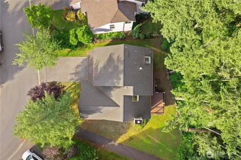 3736 248th Place SE Sammamish WA 98029