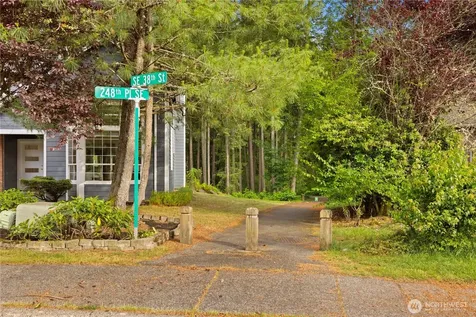 3736 248th Place SE Sammamish WA 98029
