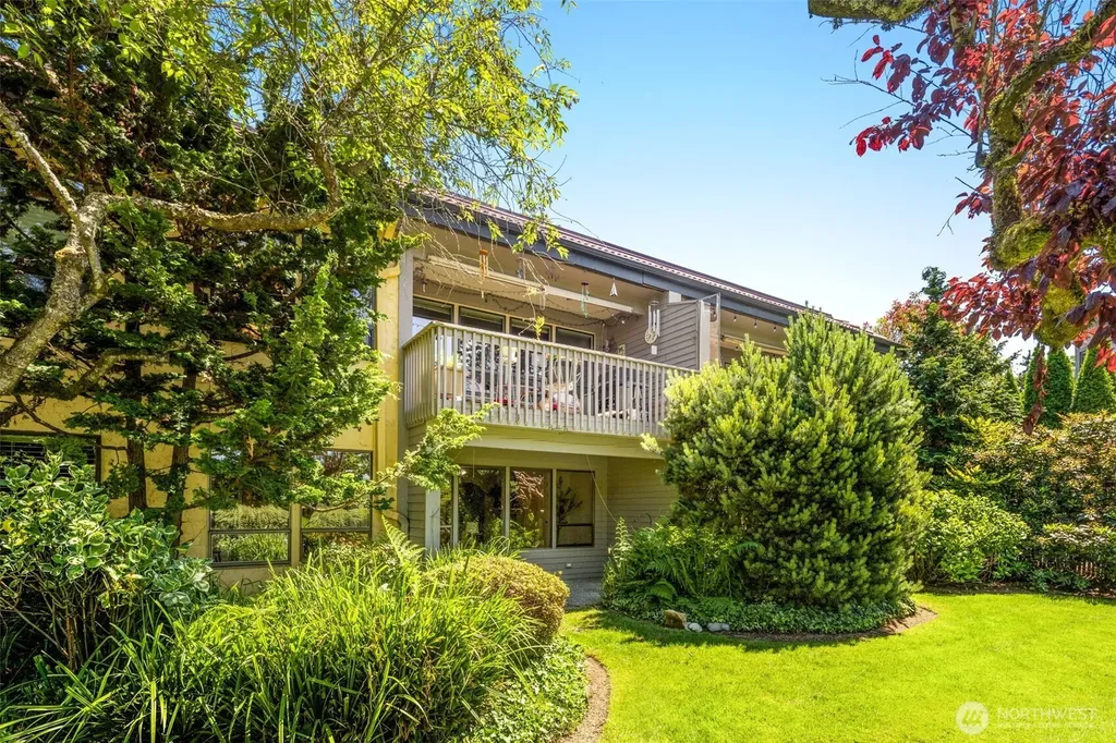 11626 100th Avenue NE Kirkland WA 98034