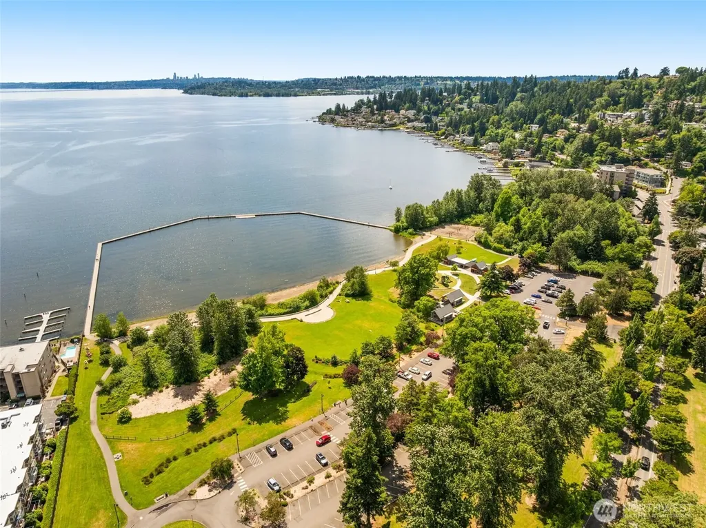 11626 100th Avenue NE Kirkland WA 98034