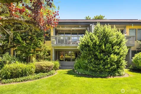 11626 100th Avenue NE Kirkland WA 98034