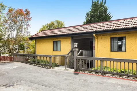 11626 100th Avenue NE Kirkland WA 98034