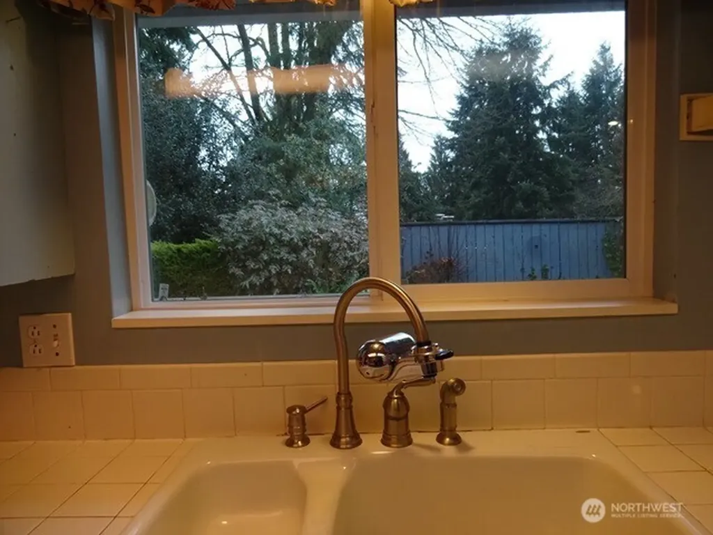 14924 SE 47th Place Bellevue WA 98006