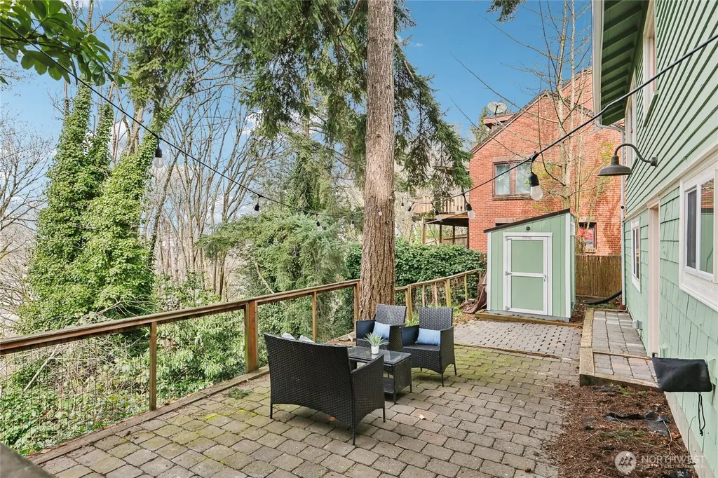 1911 12th Avenue S Seattle WA 98144
