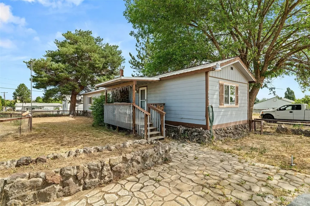 110 5th Avenue SE Soap Lake WA 98851