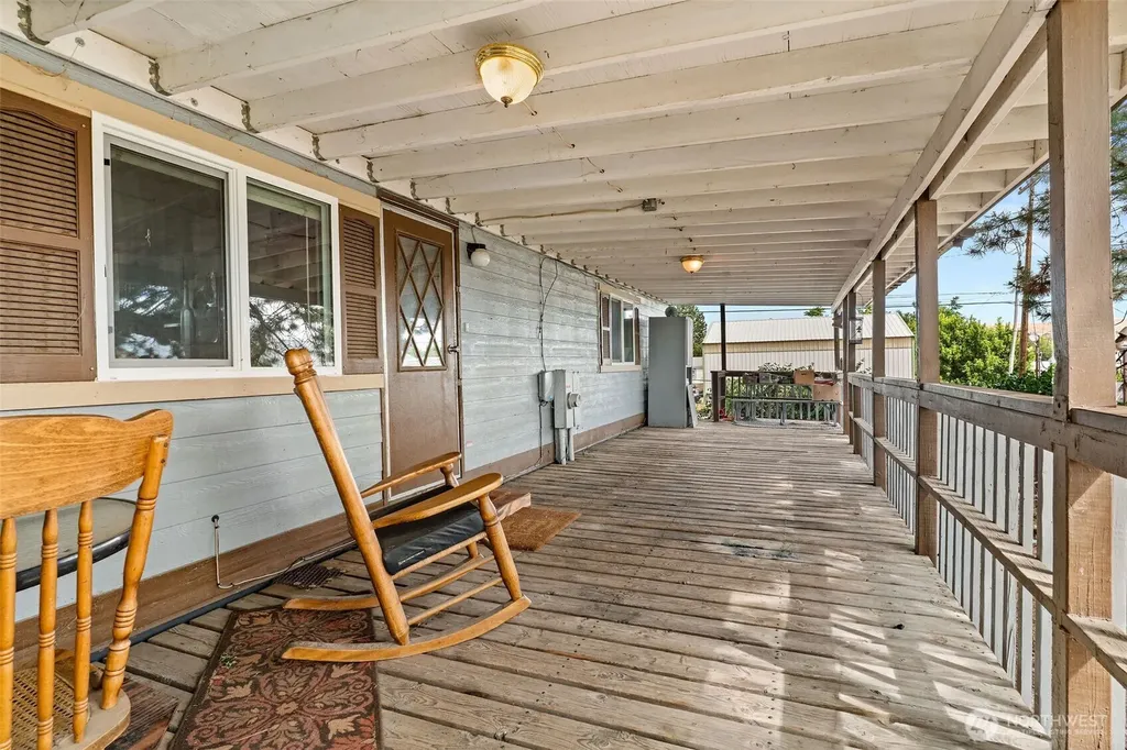 110 5th Avenue SE Soap Lake WA 98851