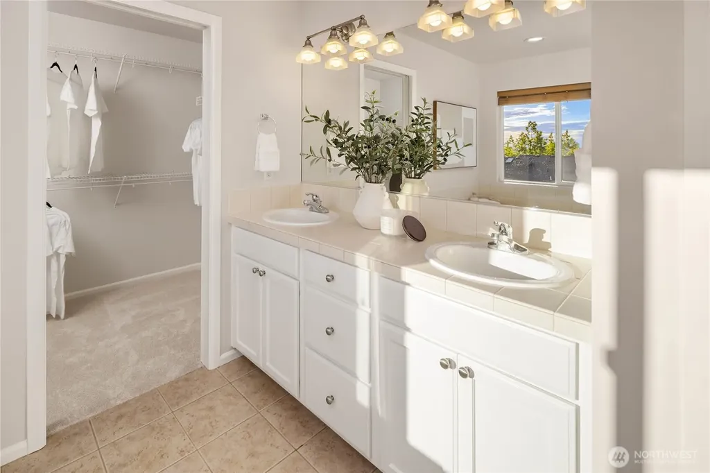 2441 31st Avenue NE Issaquah WA 98029