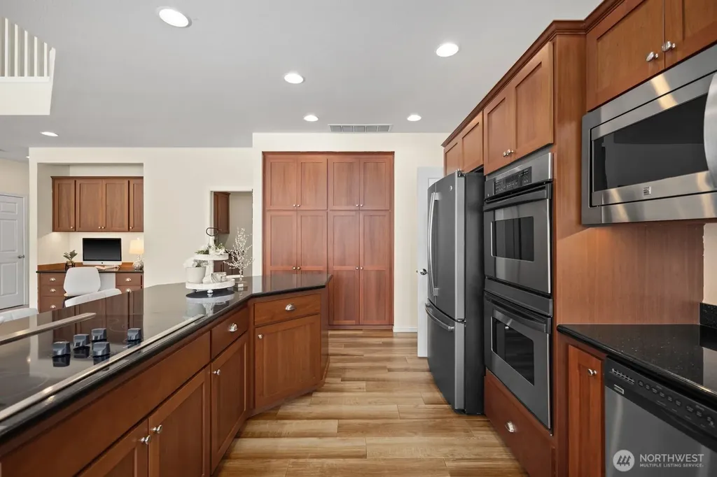 2412 173rd Avenue Ct E Lake Tapps WA 98391