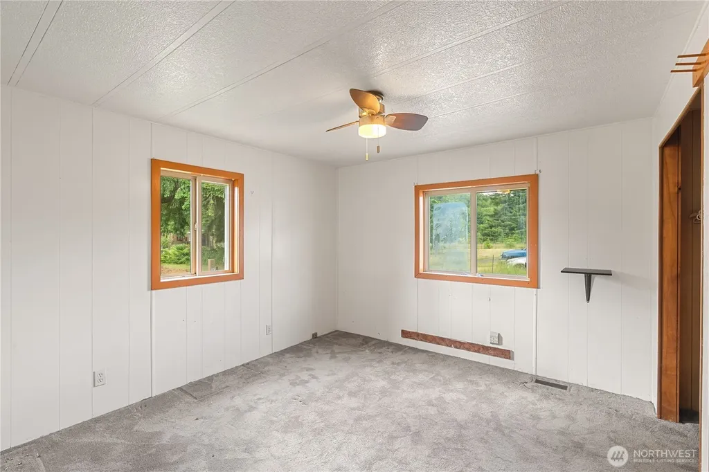 7 N Rosemary Lane Elma WA 98541