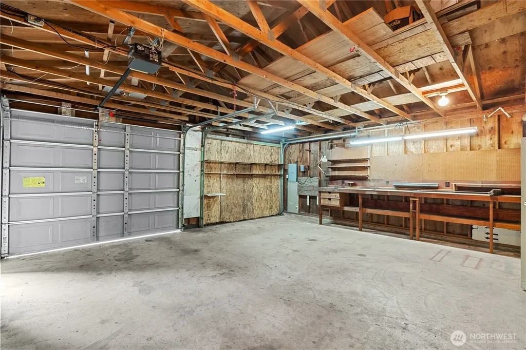 7 N Rosemary Lane Elma WA 98541
