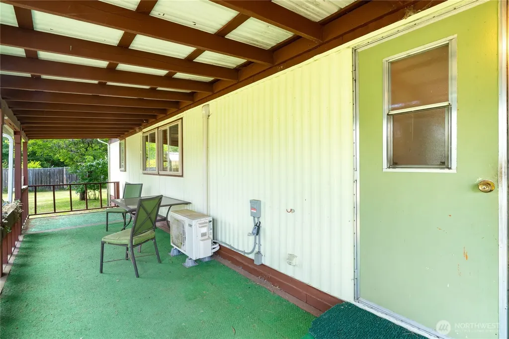 7 N Rosemary Lane Elma WA 98541