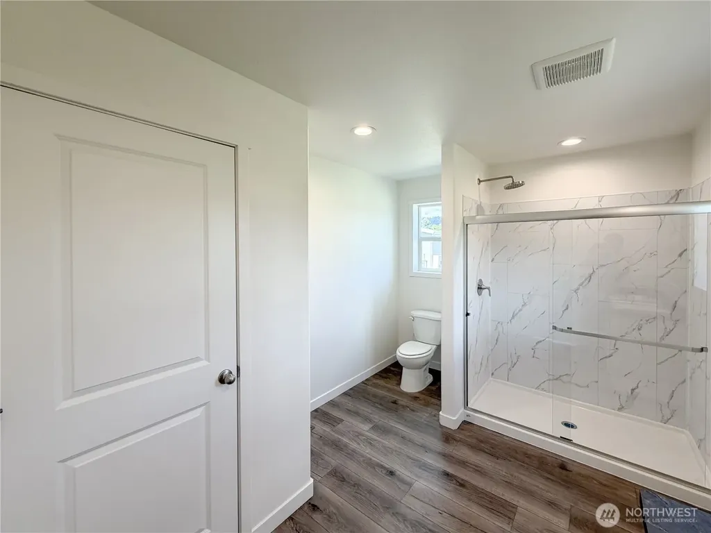 4561 Windemere Street Longview WA 98632