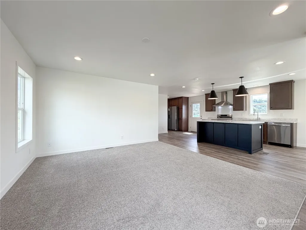 4561 Windemere Street Longview WA 98632