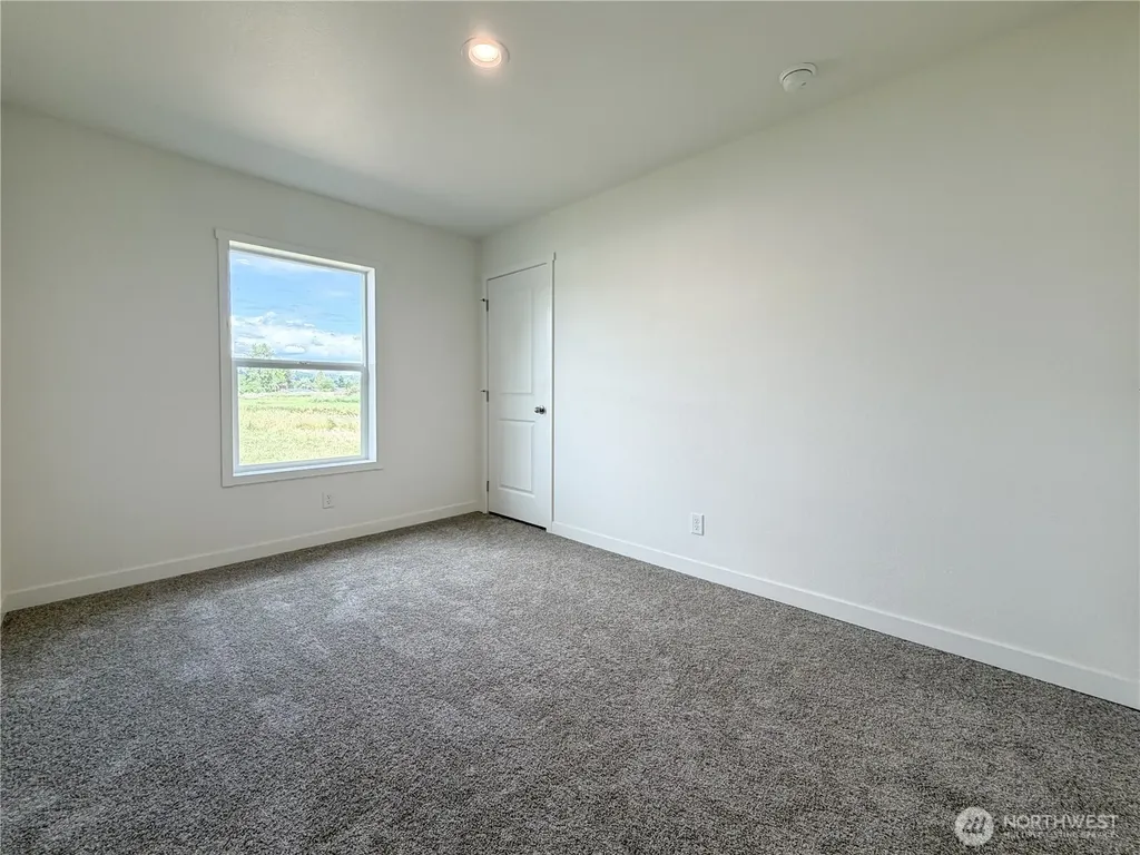 4561 Windemere Street Longview WA 98632