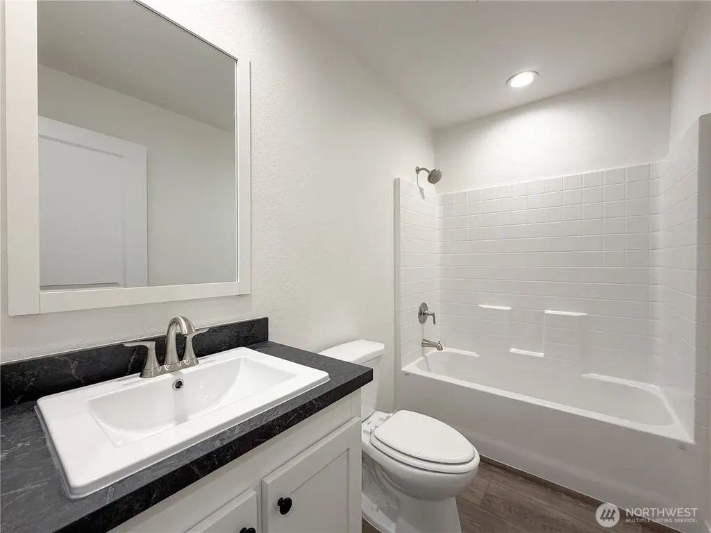 4561 Windemere Street Longview WA 98632