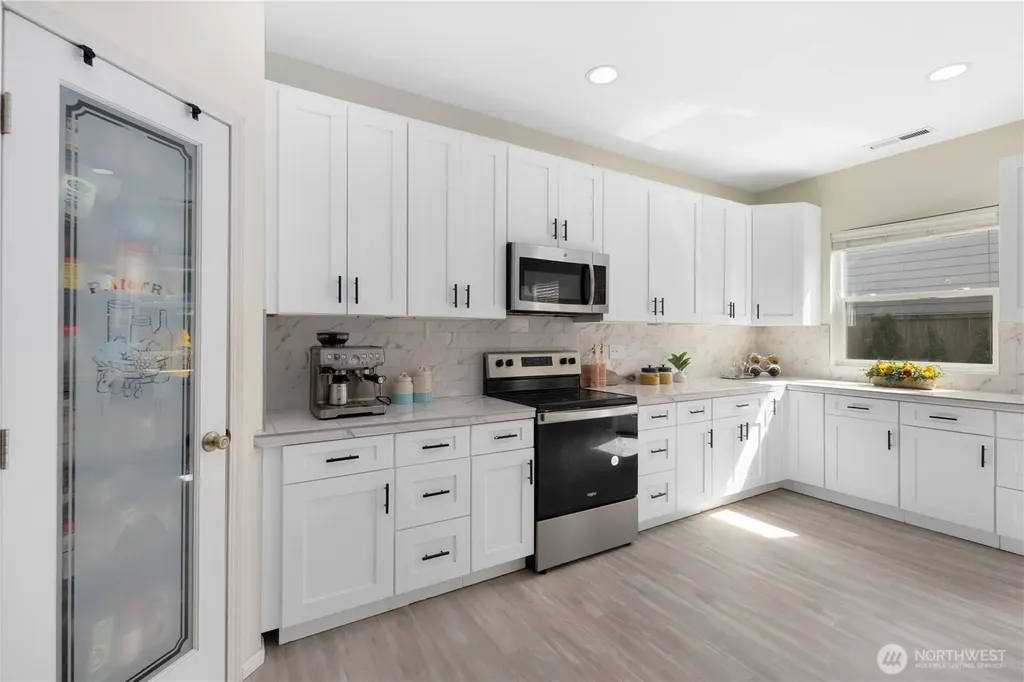 38030 41st Place S Auburn WA 98001