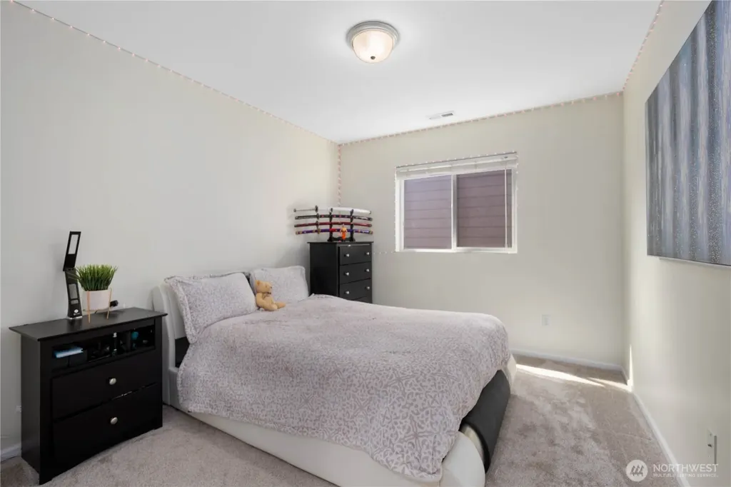 38030 41st Place S Auburn WA 98001