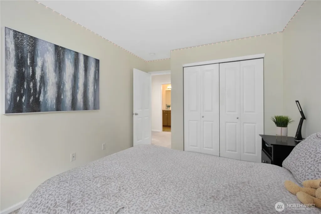38030 41st Place S Auburn WA 98001