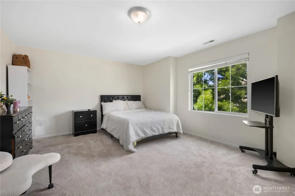 38030 41st Place S Auburn WA 98001
