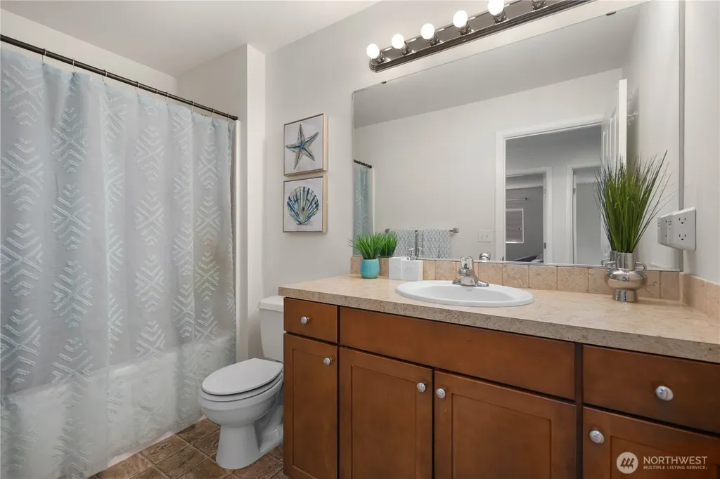 38030 41st Place S Auburn WA 98001