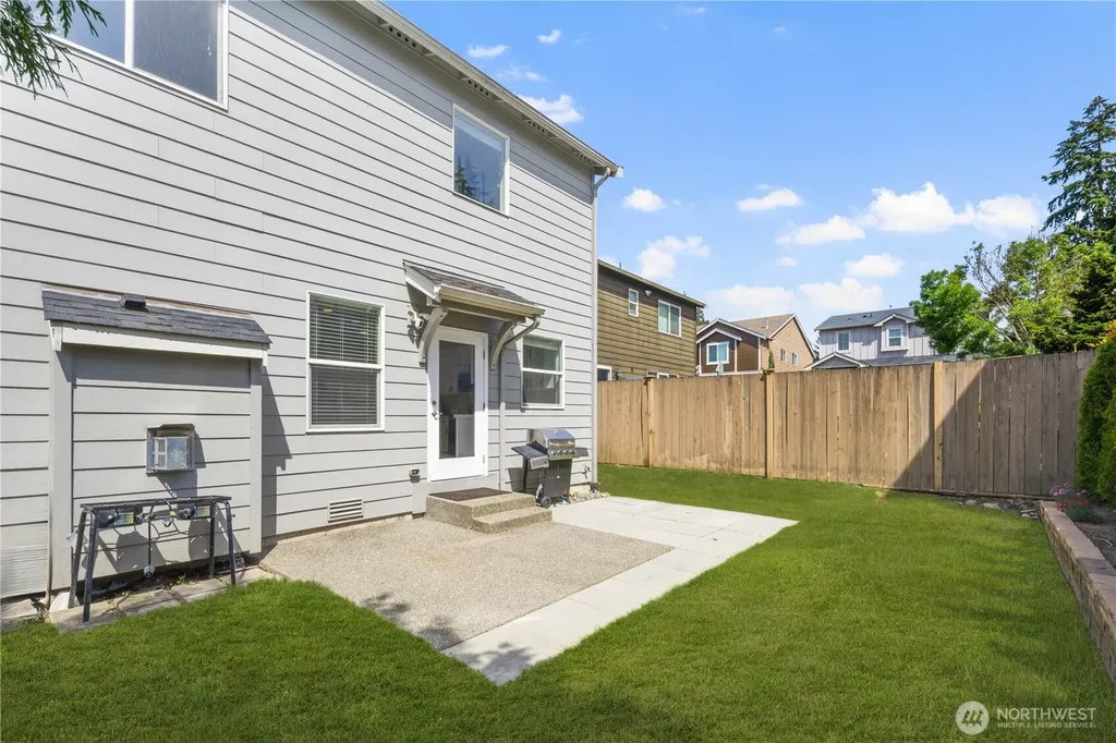 38030 41st Place S Auburn WA 98001