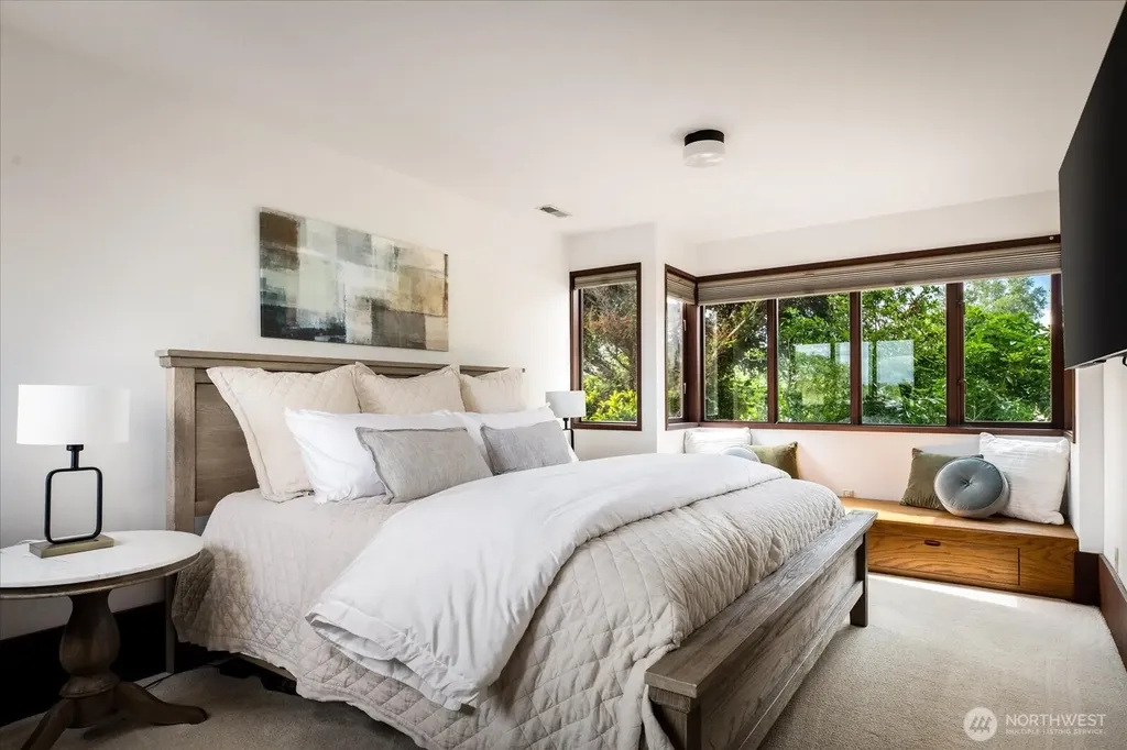 2126 Shore Avenue Freeland WA 98249