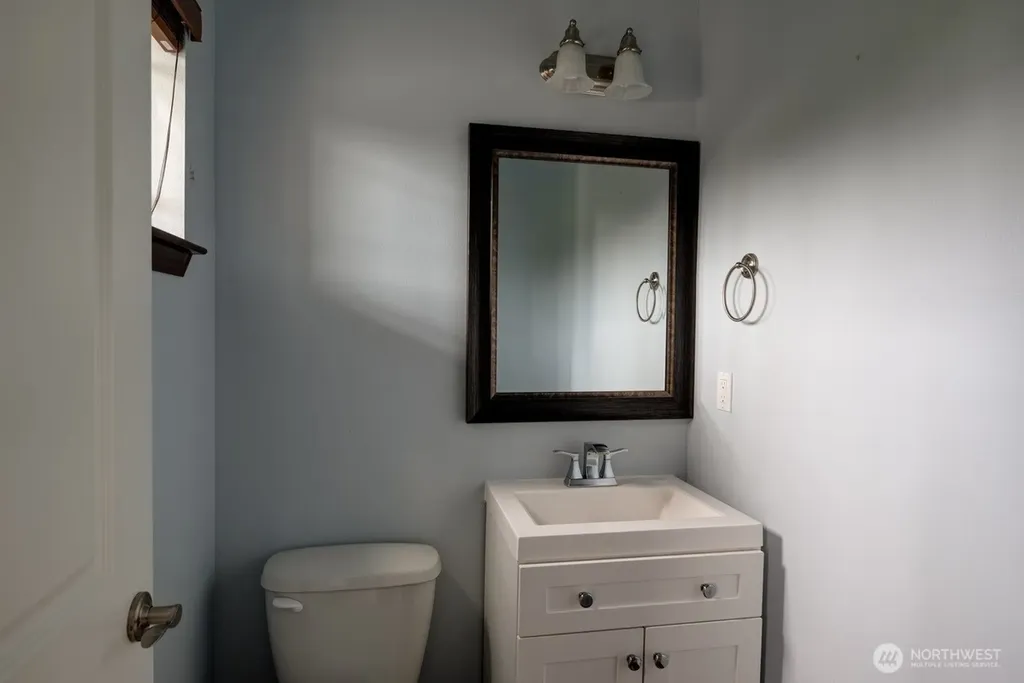 1033 Lyle Ridge Circle Oak Harbor WA 98277